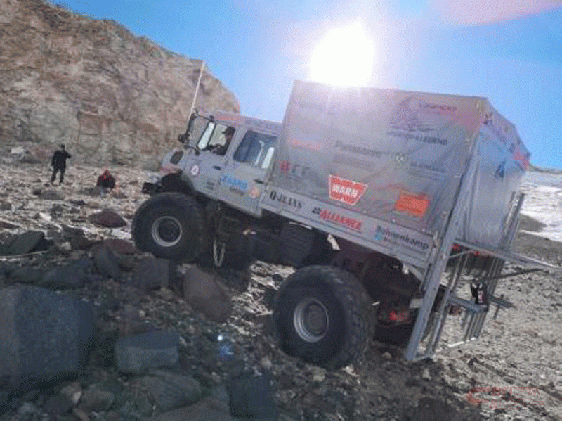 横浜ゴムのグループ会社が 世界最高地点へのトラック遠征プロジェクト達成をタイヤ供給でサポート 横浜ゴムのグループ会社が 世界最高地点へのトラック遠征プロジェクト達成をタイヤ供給でサポート