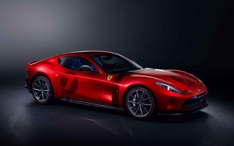 フェラーリ・オモロガータの斜め前方からのビュー
