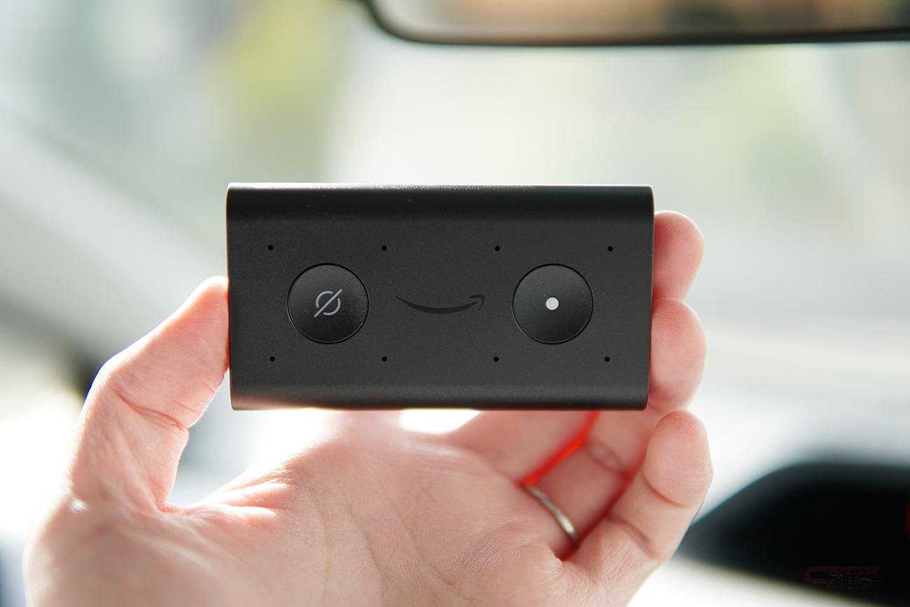 Amazon Echo Autoをレビュー その実力とメリット デメリットに迫る Amazon Echo Autoをレビュー その実力とメリット デメリットに迫る