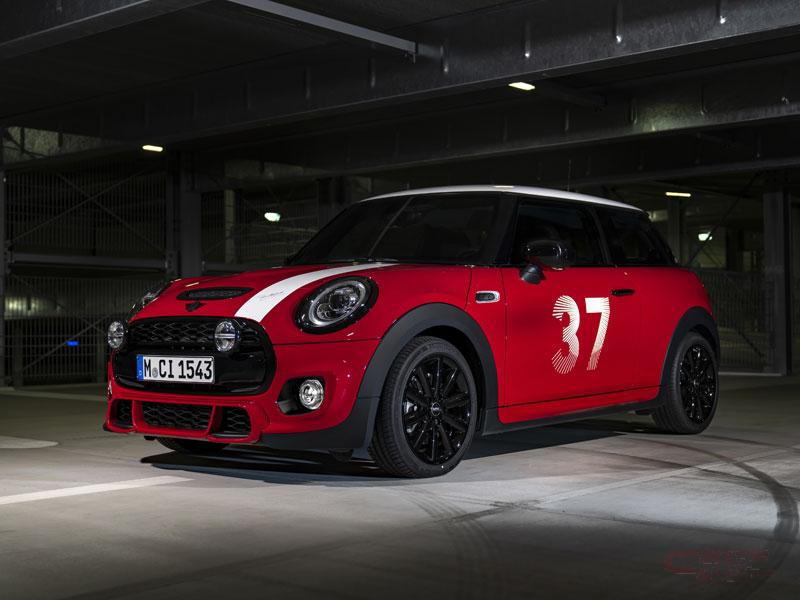 Bmw 限定車 Mini Paddy Hopkirk Edition を日本全国0台限定で発売 1964年モンテカルロ ラリーで優勝したクラシック ミニをインスパイア Bmw 限定車 Mini Paddy Hopkirk Edition を日本全国0台限定で発売 1964年モンテカルロ ラリーで優勝したクラシック ミニをインスパイア