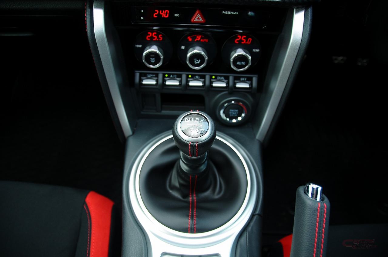 今や全体の1 のみ 国産乗用車のmt販売比率を調べてみた 今や全体の1 のみ 国産乗用車のmt販売比率を調べてみた