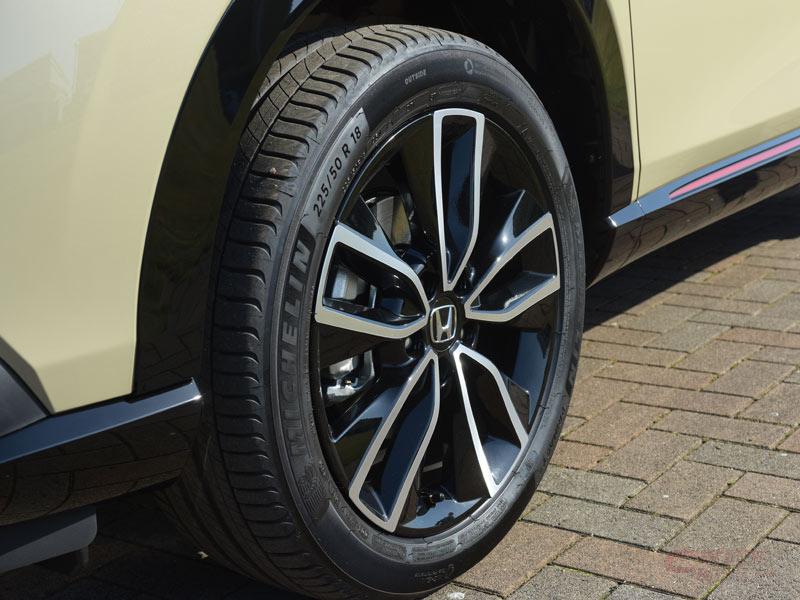 新型ヴェゼルのタイヤは コンパクトsuvの新車装着タイヤ比較 新型ヴェゼルのタイヤは コンパクトsuvの新車装着タイヤ比較