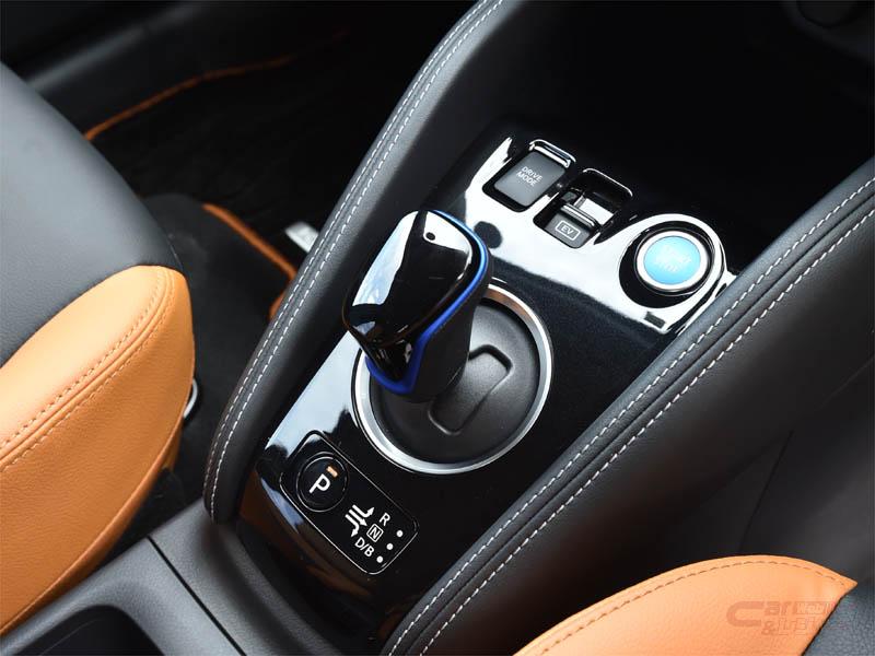 使い勝手も見た目もこだわりたい 人気ハイブリッド車のシフトレバー比較 使い勝手も見た目もこだわりたい 人気ハイブリッド車のシフトレバー比較