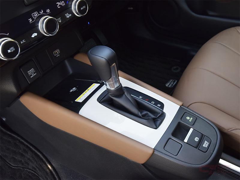 使い勝手も見た目もこだわりたい 人気ハイブリッド車のシフトレバー比較 使い勝手も見た目もこだわりたい 人気ハイブリッド車のシフトレバー比較