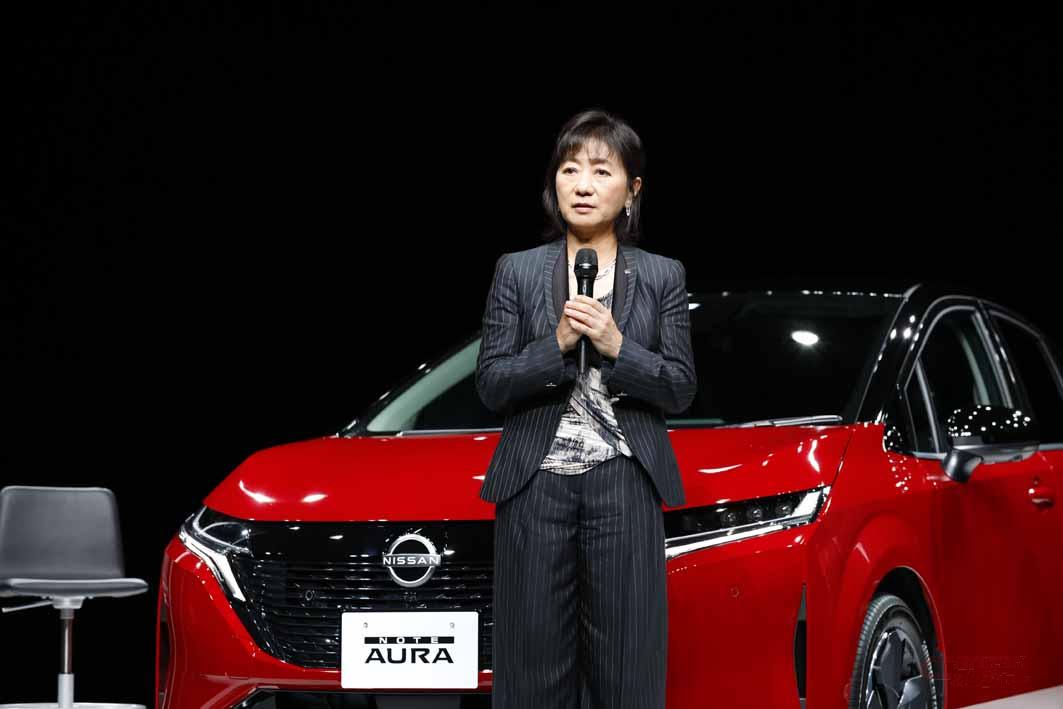 日産 ノートオーラ 発表披露会レポート Cm出演の中谷美紀さん 一瞬で恋に落ちました 日産 ノートオーラ 発表披露会レポート Cm出演の中谷美紀さん 一瞬で恋に落ちました