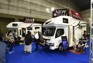 名古屋キャンピングカーフェア2022に出展されたクレソンジャーニー