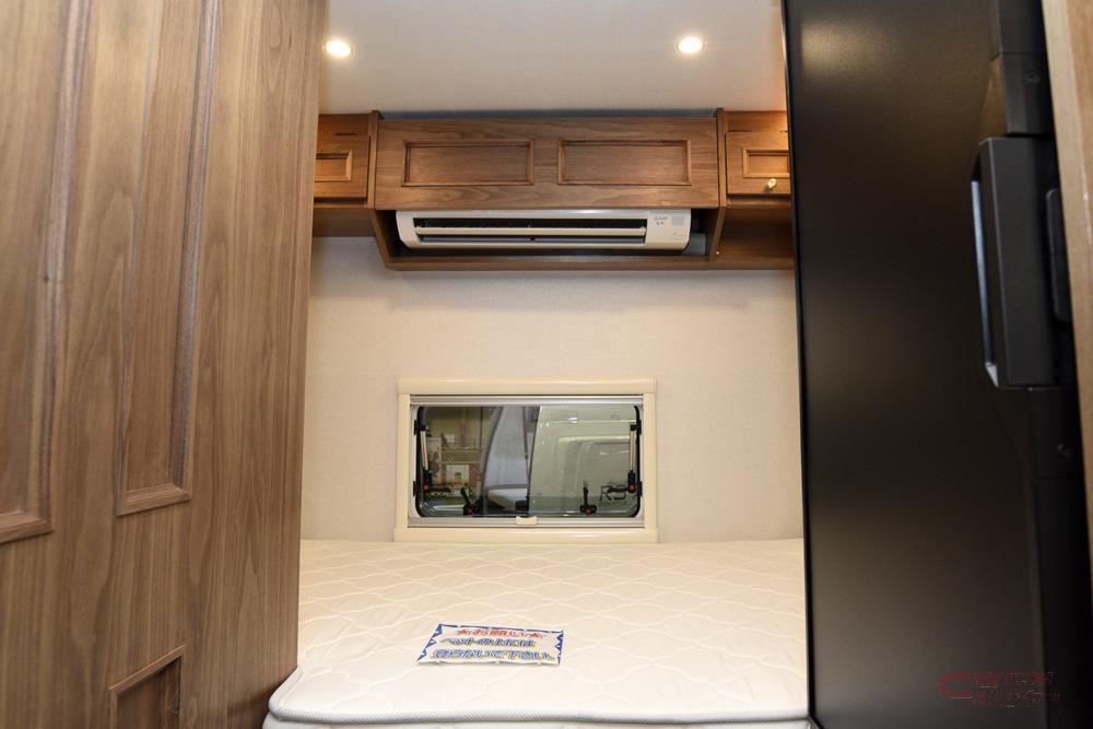 新型アンセイエのリア常設ベッドスペースと家庭用エアコン